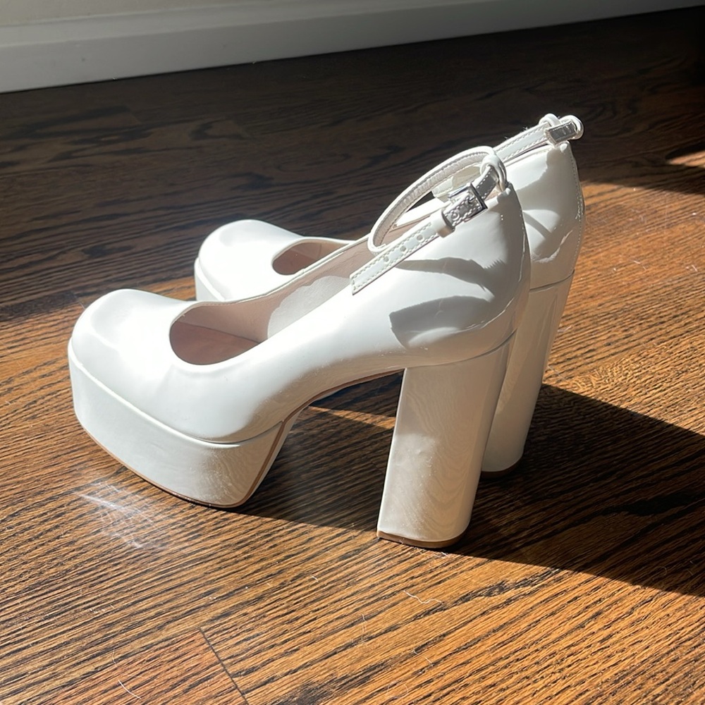 Steve Madden Artem Bone Platform Pumps